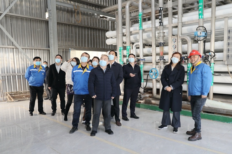 2022年12月15日，時(shí)任浙江省發(fā)展改革委黨組成員、副主任吳紅梅蒞臨景興紙業(yè)調(diào)研企業(yè)用能、節(jié)能工作