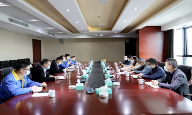 平湖市委常委、宣傳部長沈志鳳蒞臨景興紙業(yè)調(diào)研疫情防控和復(fù)工復(fù)產(chǎn)情況